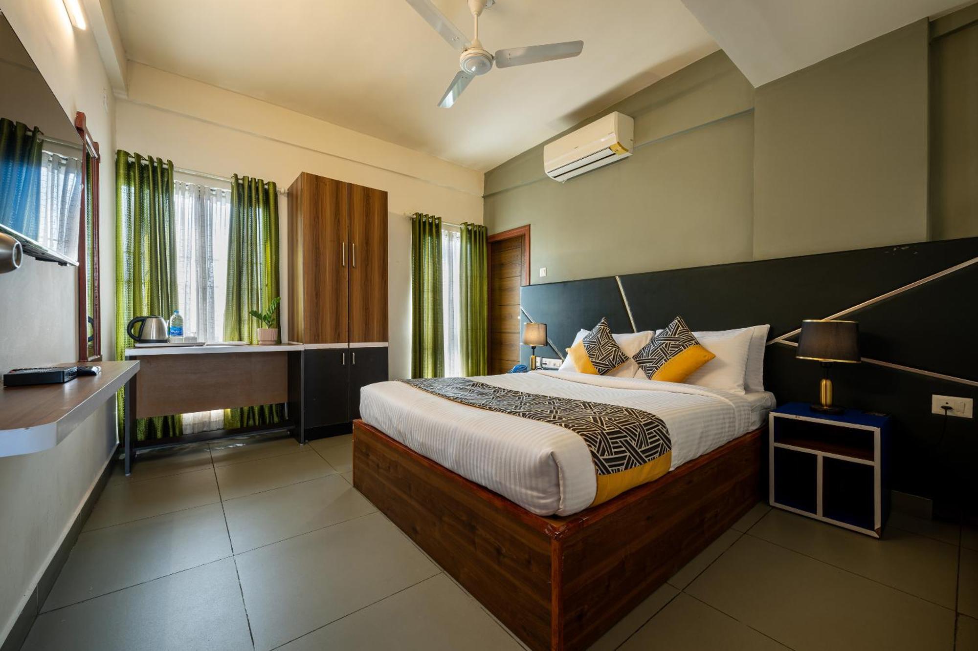 Cj Grande By Jesway Hotels & Resorts Kochi Eksteriør billede