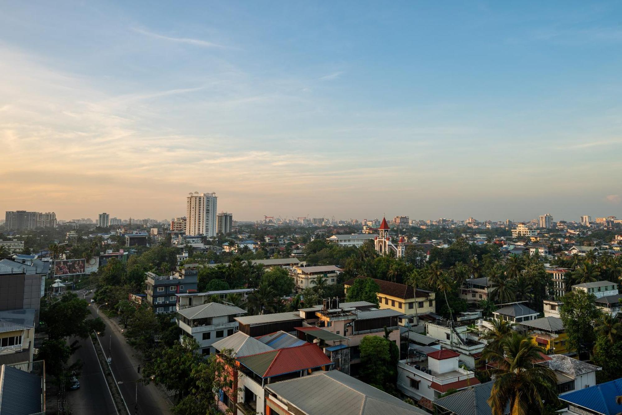 Cj Grande By Jesway Hotels & Resorts Kochi Eksteriør billede
