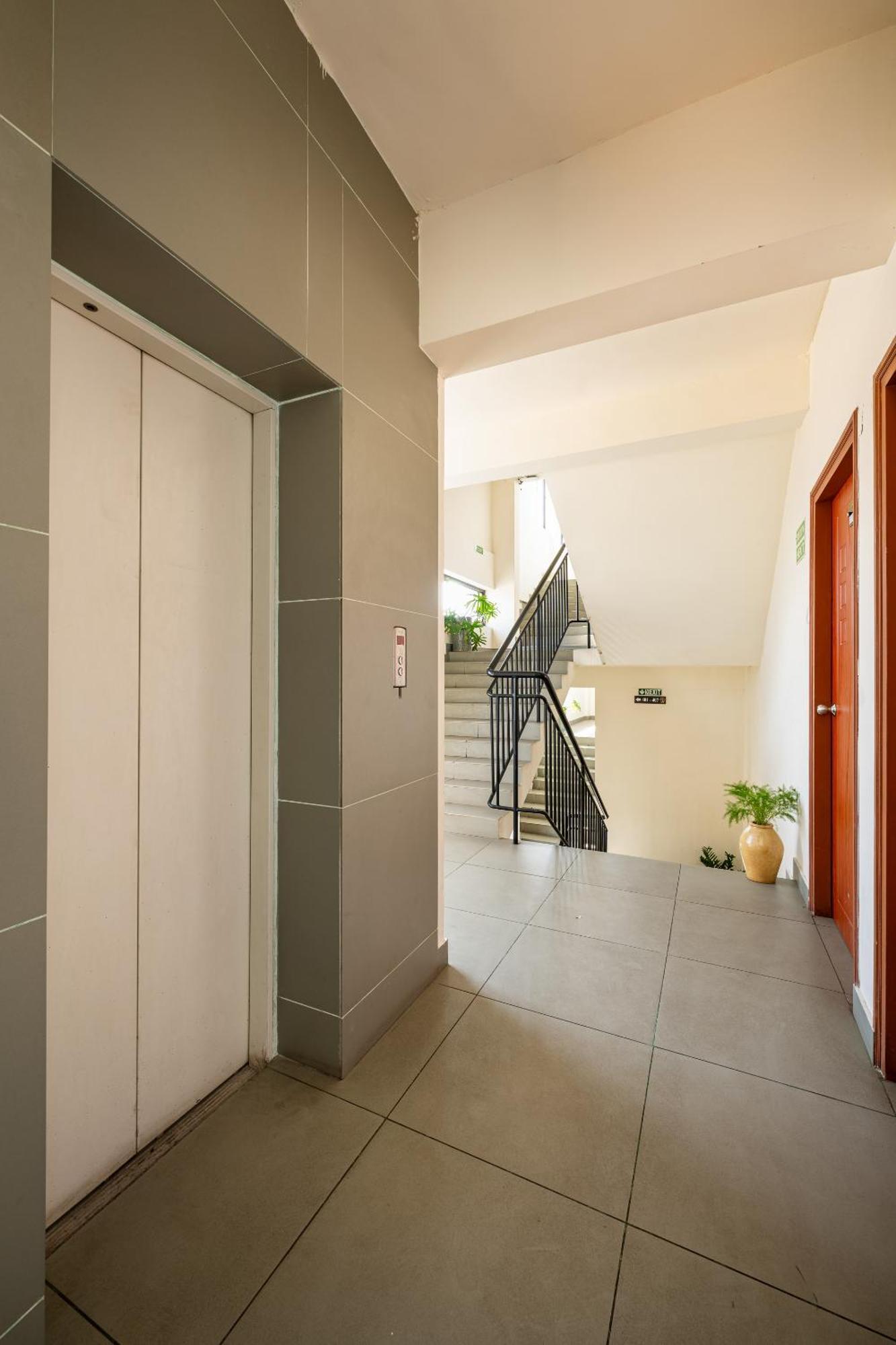 Cj Grande By Jesway Hotels & Resorts Kochi Eksteriør billede